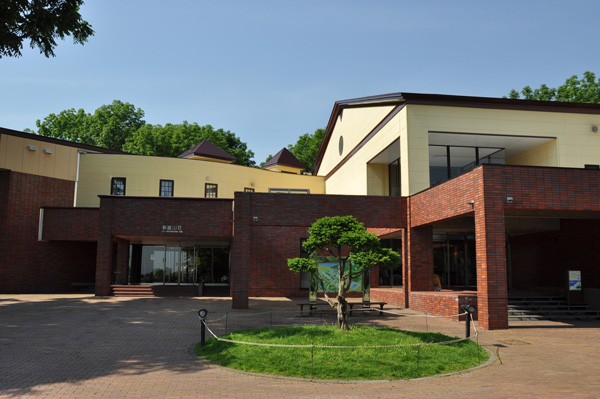 国民宿舎新嵐山荘外観