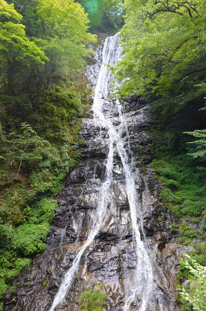 丸神の滝